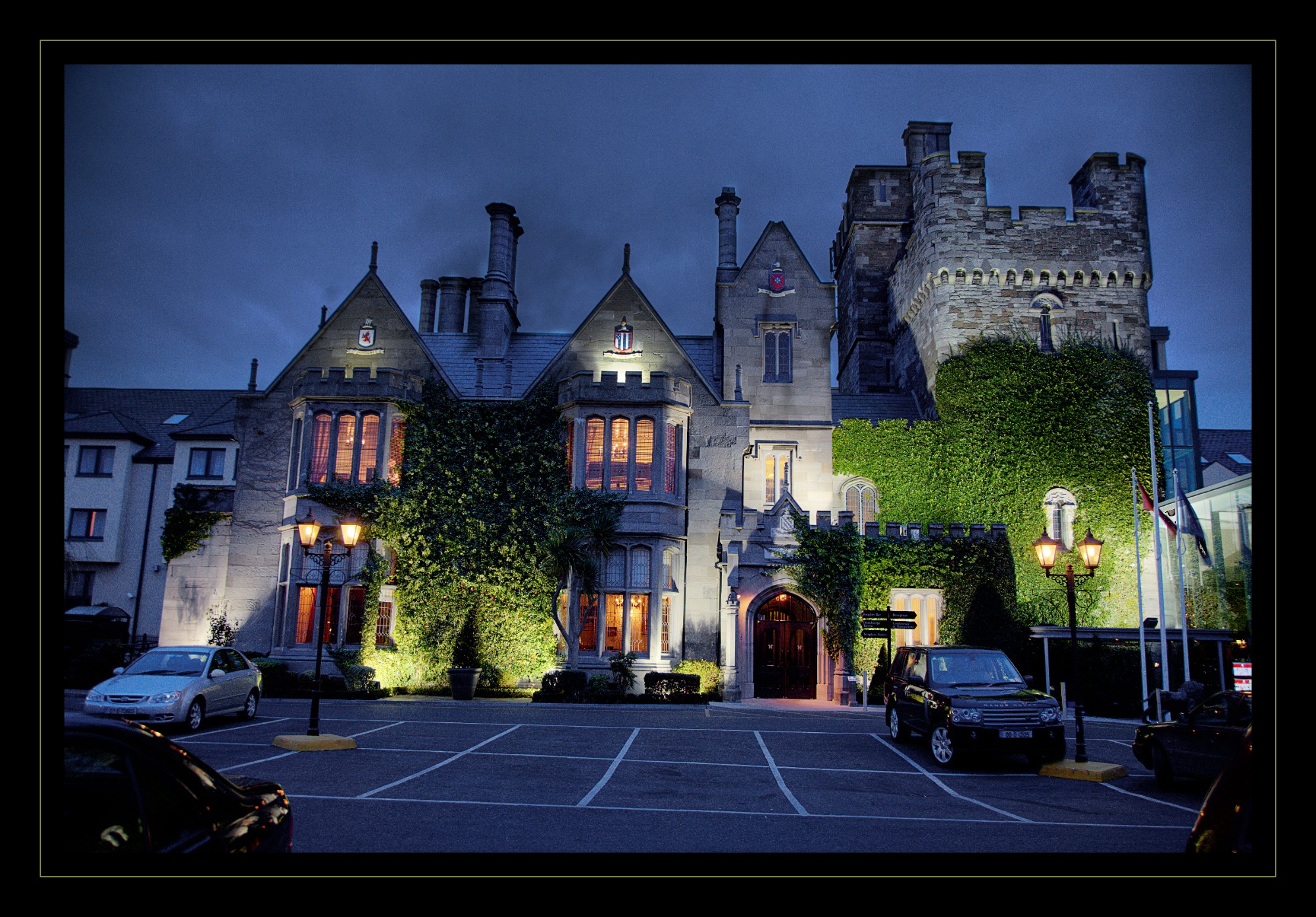 Clontarf Castle Hotel Front 